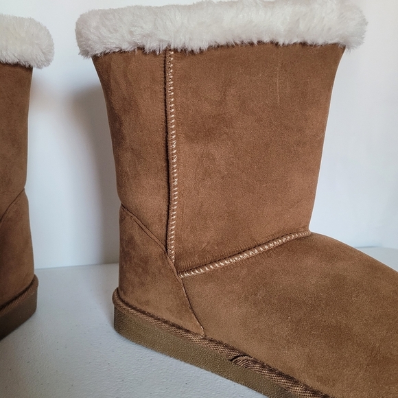 **FINAL SALE** NIB Sugar Marty Cognac Faux Fur Winter Boots - Picture 6 of 8